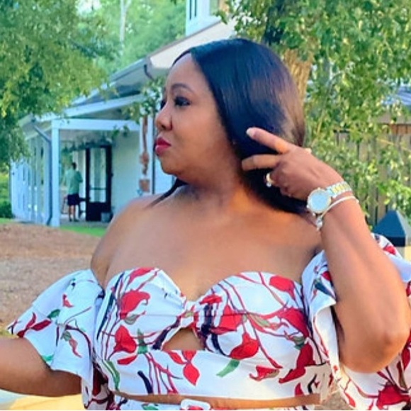 NWT L’ATISTE PLUS SIZE 2X FLORAL CROP TOP - Picture 14 of 15